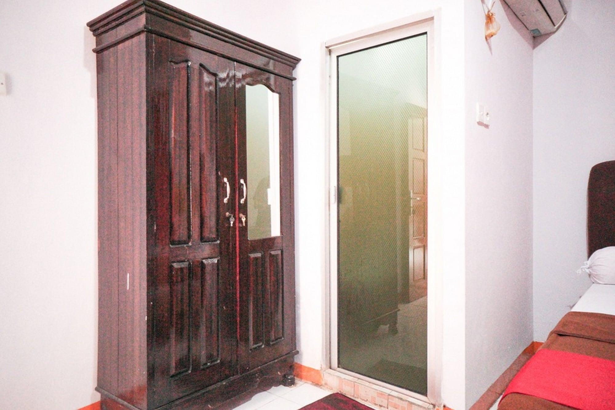Reddoorz Near Palembang Square Mall 2 Экстерьер фото
