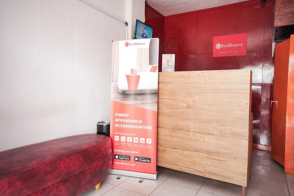 Reddoorz Near Palembang Square Mall 2 Экстерьер фото